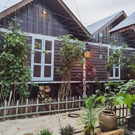 Hotel Mykampung Chalet Ipoh Zewnętrze zdjęcie