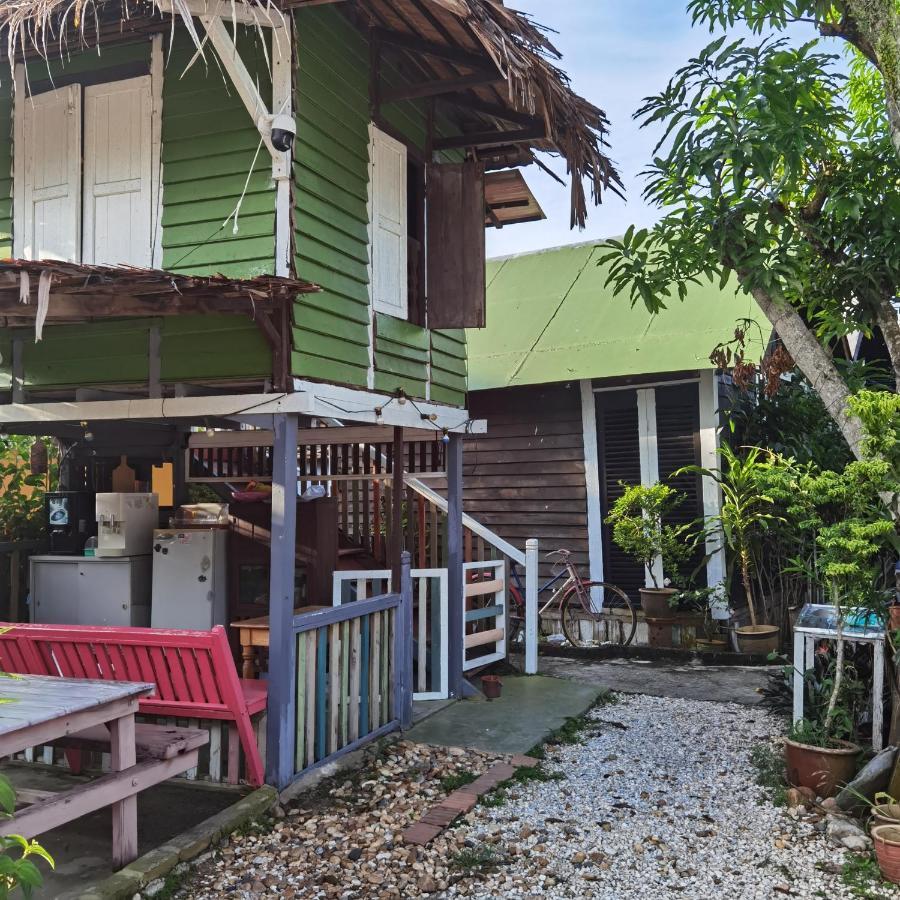 Hotel Mykampung Chalet Ipoh Zewnętrze zdjęcie